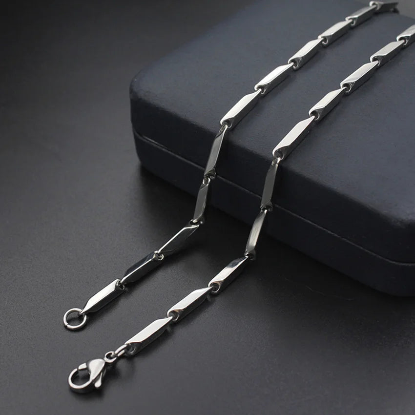 Collier Titan